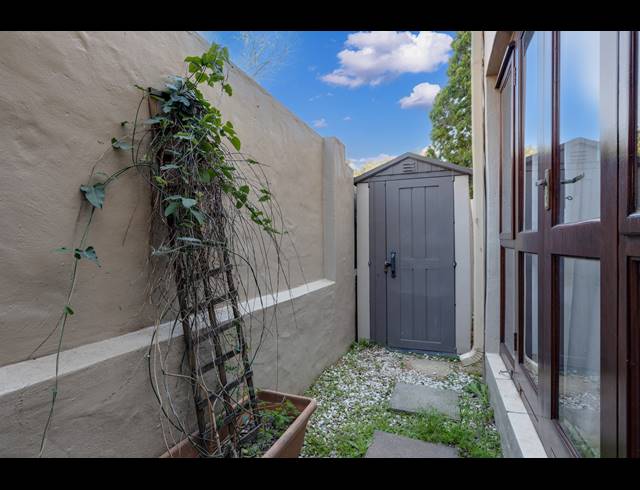 2 BEDROOM DUPLEX FOR SALE IN SUNNINGHILL